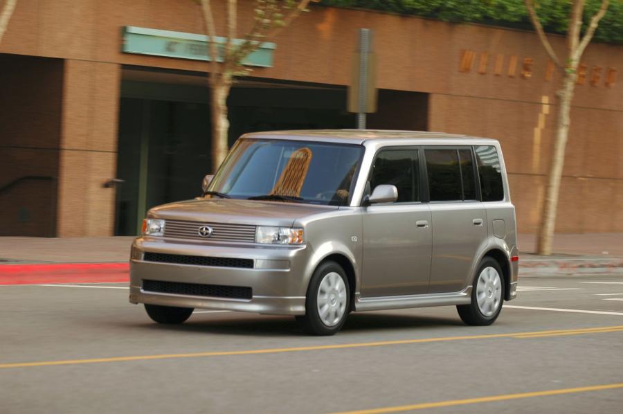  Scion xB 2006 года  (фото 15 из 19)